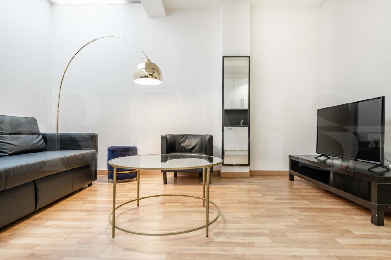 Апартаменты Modern Gem In Heart Of Malaga, Near Sights Rems Экстерьер фото